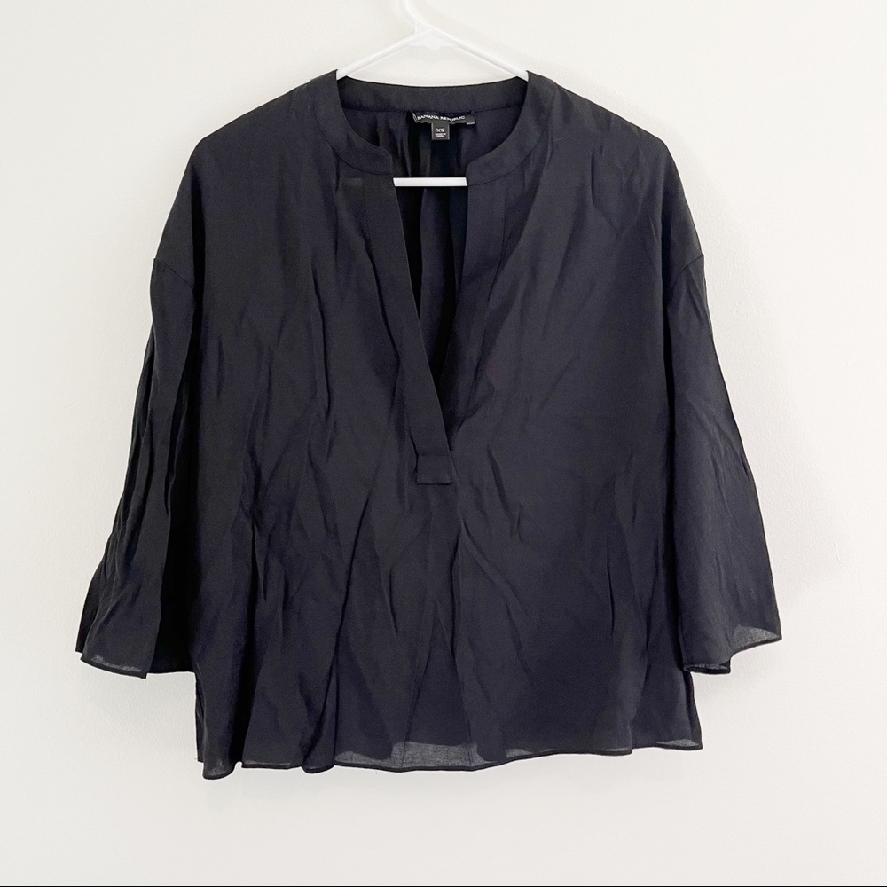 Banana Republic Black V-Neck Semi Sheer Blouse Size XS